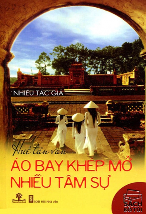 Huế tản văn - Áo bay khép mở nhiều tâm sự