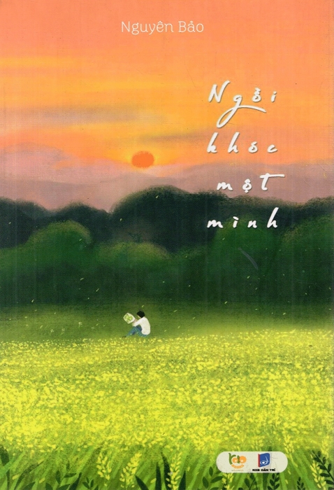 Ngồi khóc một mình