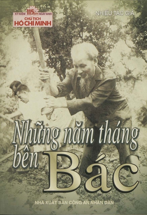 Những năm tháng bên Bác