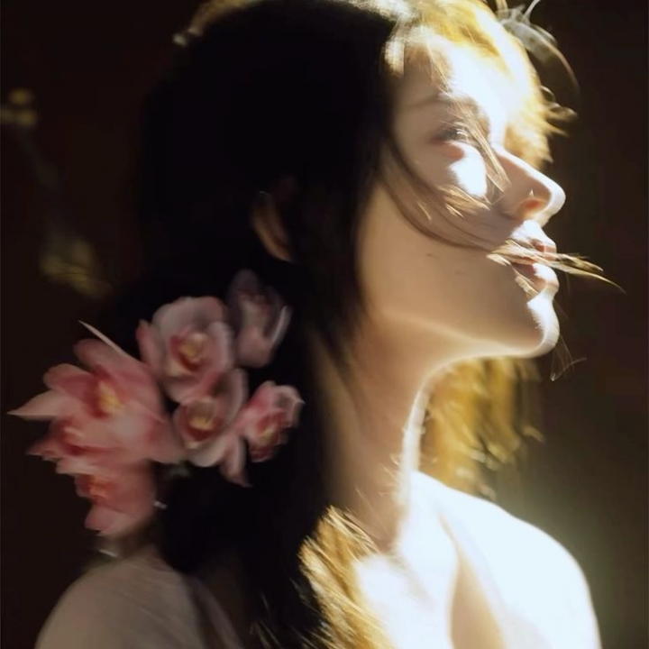 Em là ai trong kí ức của anh ?