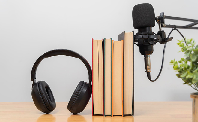 Khi n&agrave;o n&ecirc;n nghe audiobook thay v&igrave; đọc s&aacute;ch truyền thống