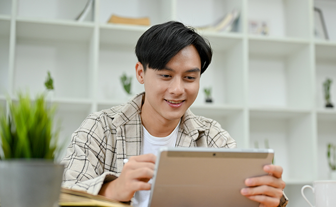 S&aacute;ch điện tử ph&ugrave; hợp với ai? Hướng dẫn l&agrave;m quen với ebook