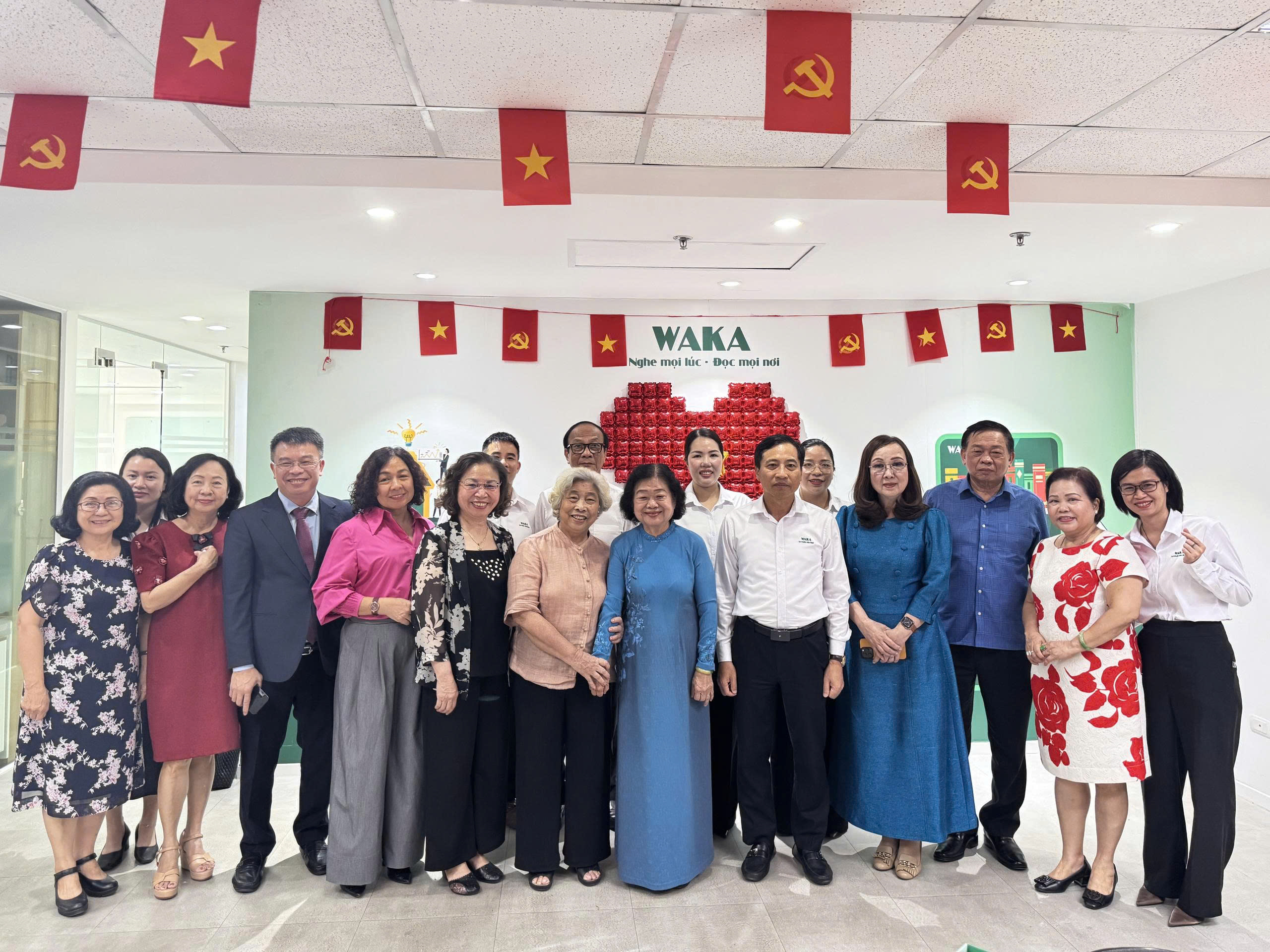 Th&uacute;c đẩy văn h&oacute;a đọc cho học sinh v&ugrave;ng cao, bi&ecirc;n giới, hải đảo