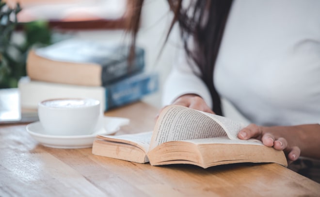 Những hệ lụy khi đọc sách giả và truyện lậu