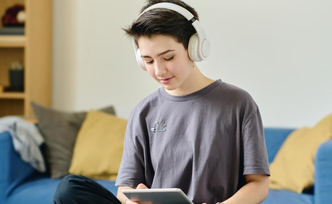 Audiobook - Giải pháp cho người lười đọc